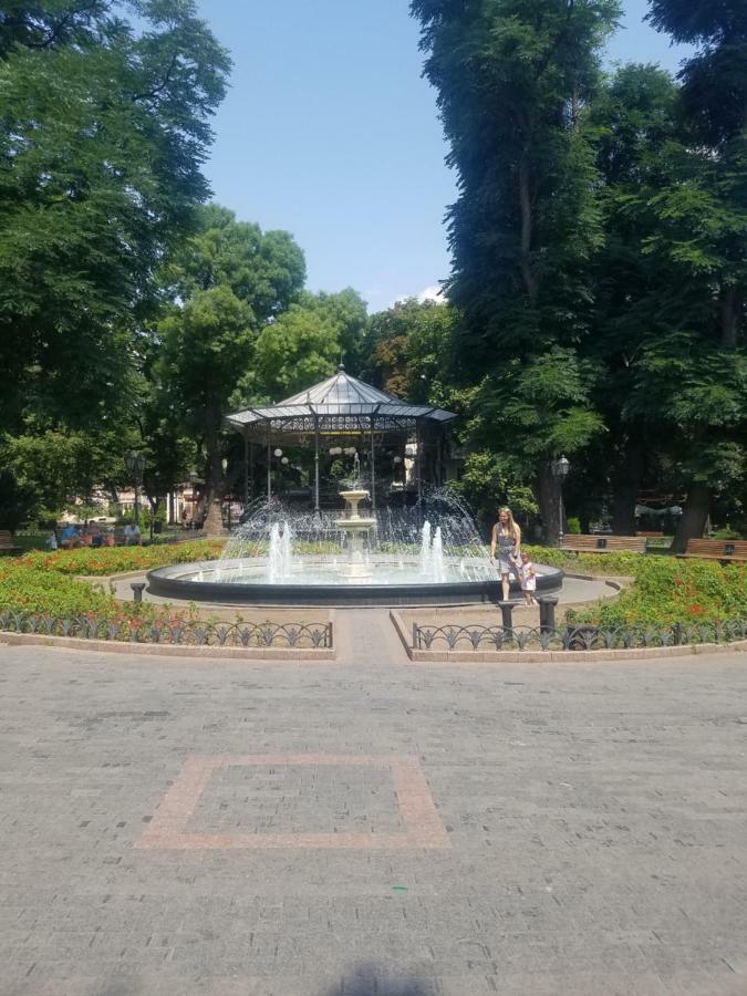 Двухкомнатная Квартира,500М И Дерибасовская,Всегда Есть Свет Odessa Eksteriør billede